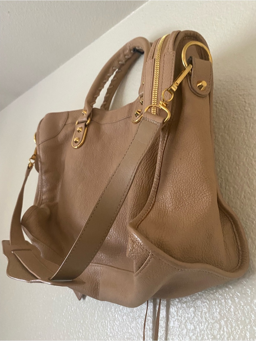 Balenciaga The City Bag Beige Shoulder Bag with Gold Hardware - Picture 6 of 16
